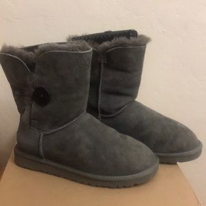 UGG W Bailey Button